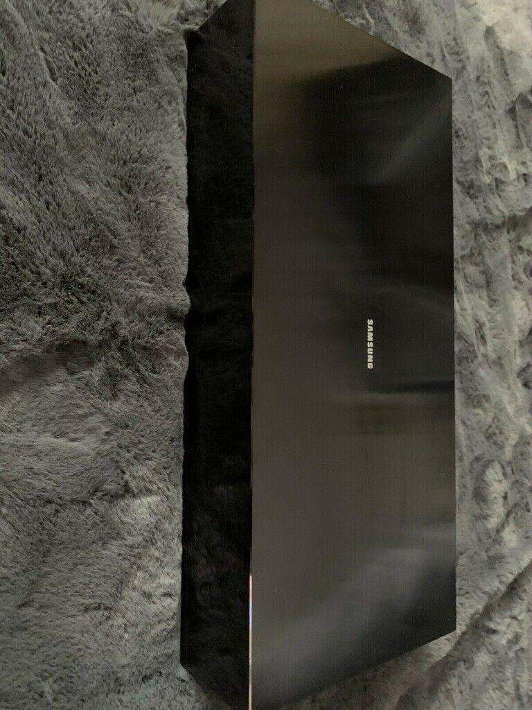  Samsung ONE CONNECT BOX FOR QE55Q95T 55 inch 4K QLED Smart TV