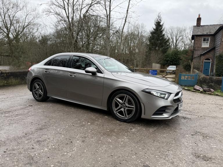 MERCEDES-BENZ A CLASS 1.5 A180d AMG Line 2019