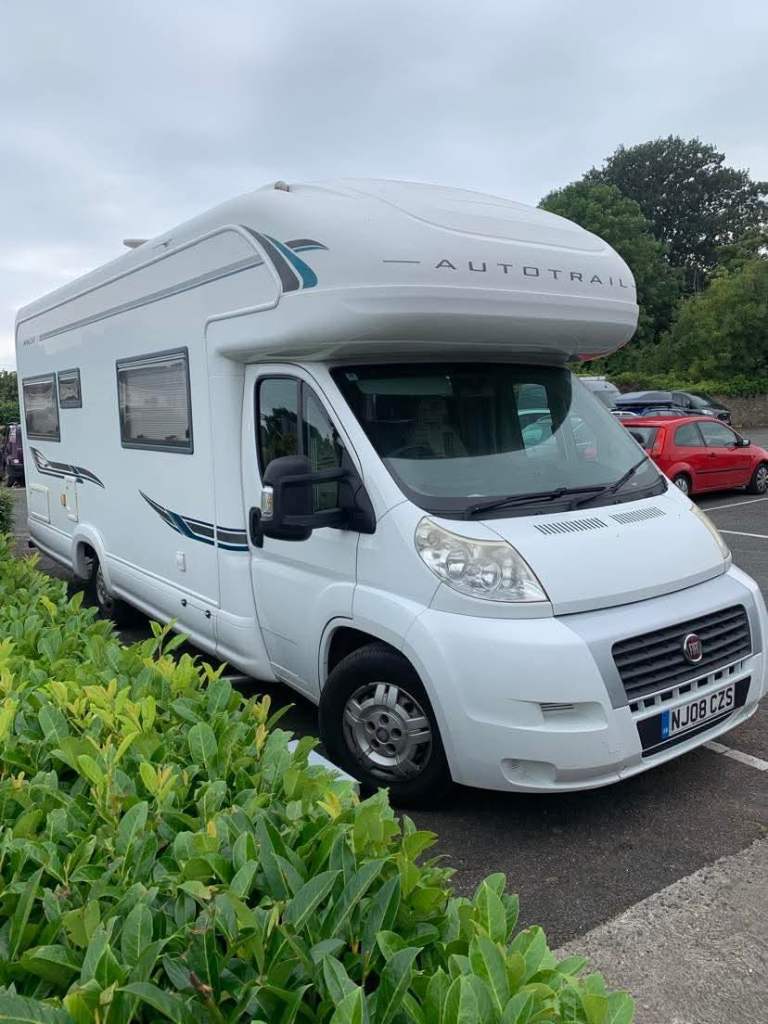 Autotrail Apache 700 SE motorhome 