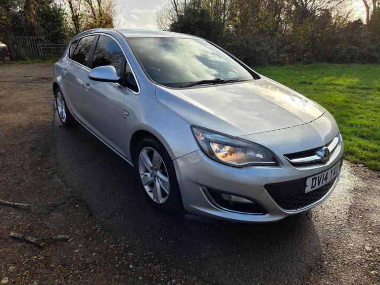  Vauxhall Astra 1.6 16v SRi Euro 5 5dr Petrol Manual
