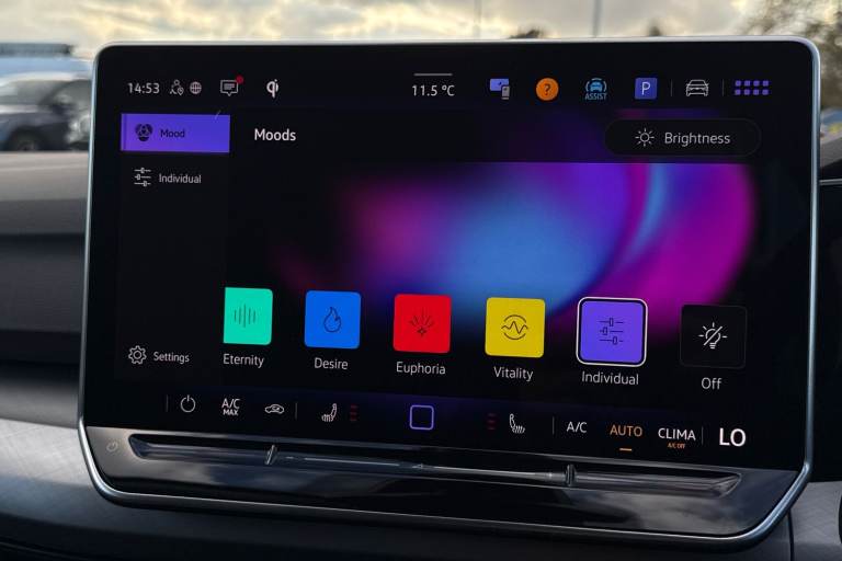 2025 Volkswagen Golf 1.5 eTSI 150 Match 5dr DSG Hatchback PETROL Automatic