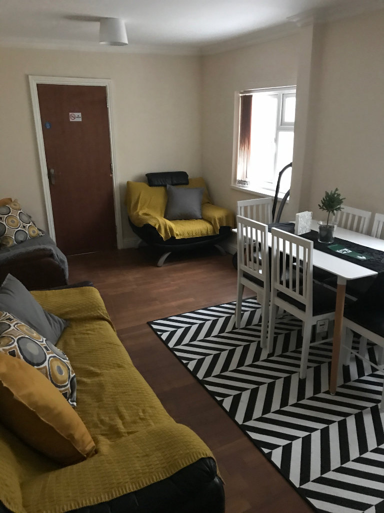Supported Living Accommodation Double Rooms Emergency House DSS Temporary Hostel Rent To Let 510