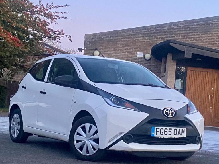 2015 Toyota AYGO 1.0 VVT-i x Euro 5 5dr Euro 5 HATCHBACK Petrol Manual