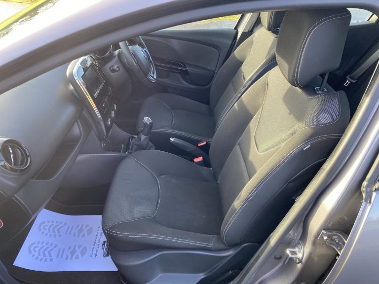 RENAULT CLIO 1.2 16V Dynamique MediaNav 2013