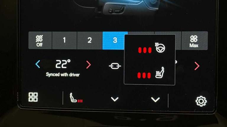 2025 Volvo EC40 Single Motor Extended Range 78kWh Plus SUV 5dr Electric Auto (252 ps) ESTATE Elec...