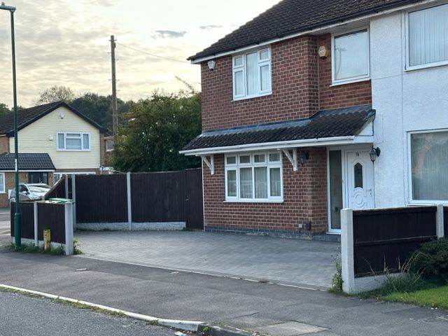 2 BED 1 RECEPTION ROOM, KITCHEN, GARDEN, OFF ROAD PARKING. WOLLATON 76A WROXHAM DRIVE NG8 2QW