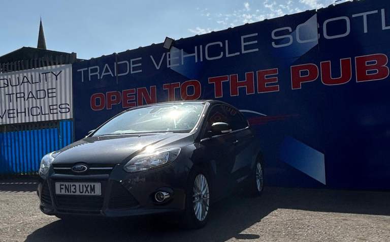 Ford, FOCUS, Hatchback, 2013, Manual, 1560 (cc), 5 doors (cheap to run)