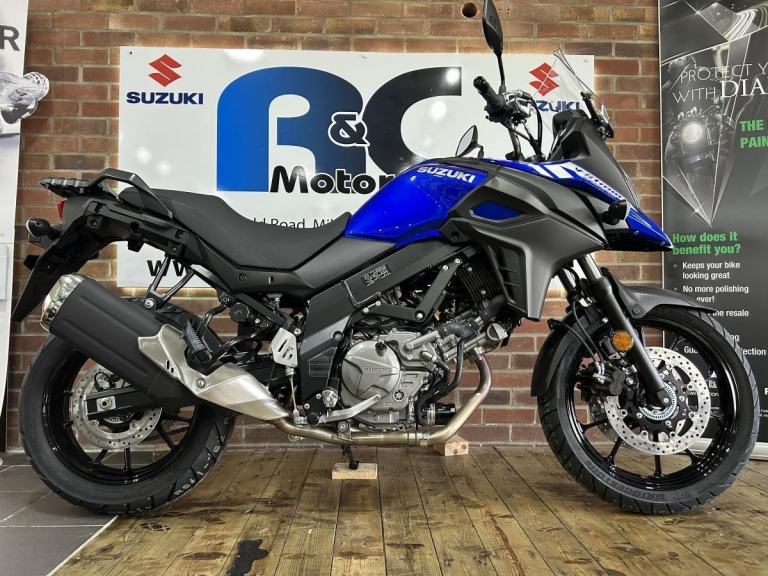 Free Hand Guards, V-Strom 650cc V-Twin in Pearl Vigor Blue