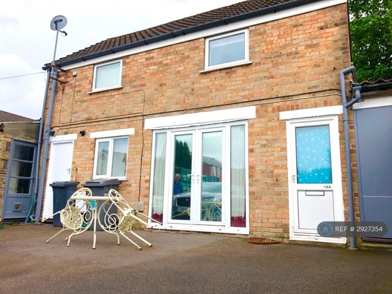 2 bedroom house in Melville Road, Bournemouth, BH9 (2 bed) (#2927354)