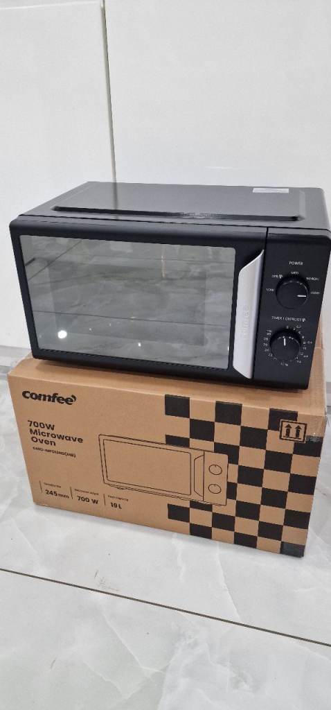 19L 700W Black and Mirror Mini Microwave Oven,
