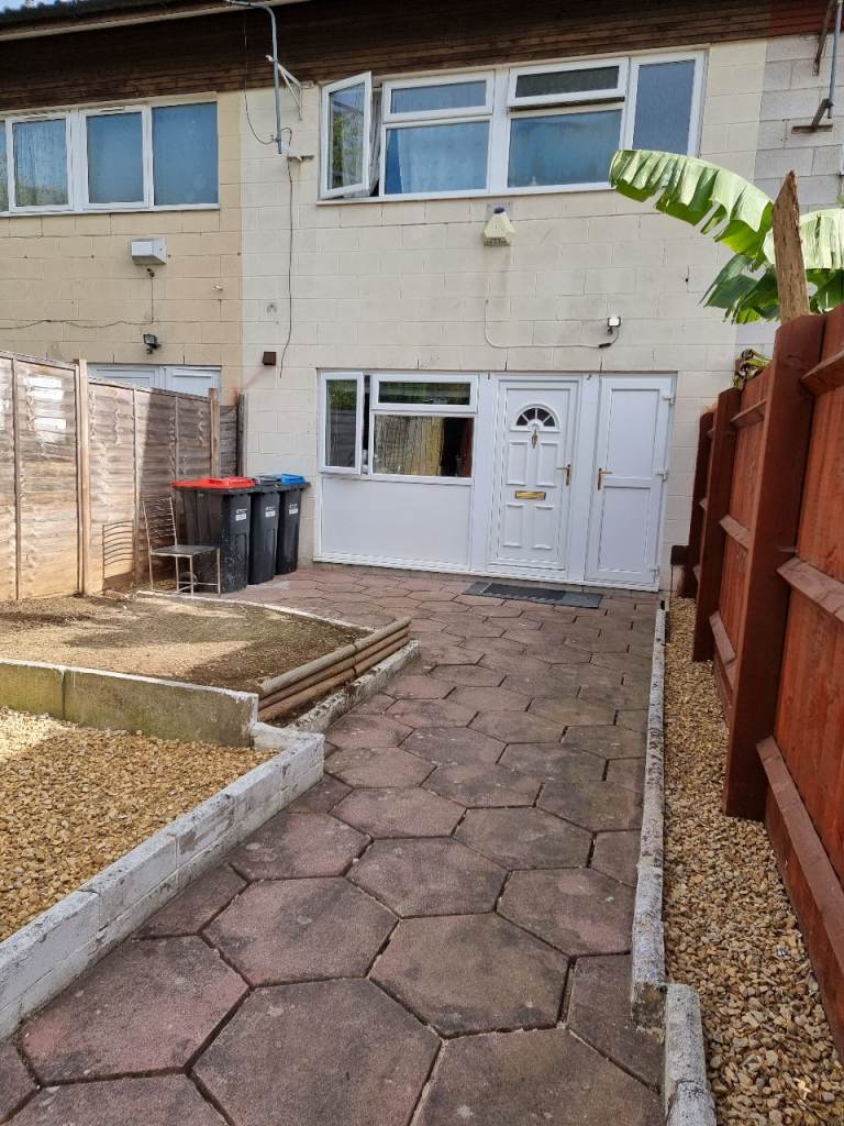 3 Bedroom Family Home to Rent in Coffee Hall, Milton Keynes (MK6) | Private Landlord Ava. 1st SEP 26