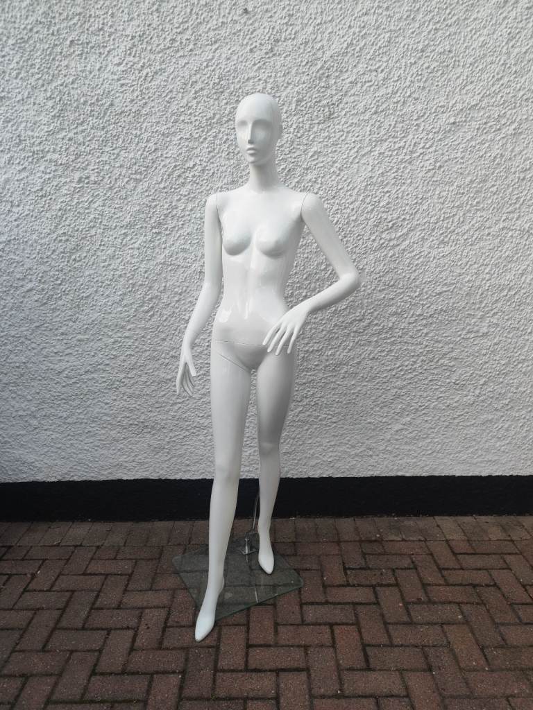 Full Body Mannequin Female, White Excellent Used Condition with Stand, Retail