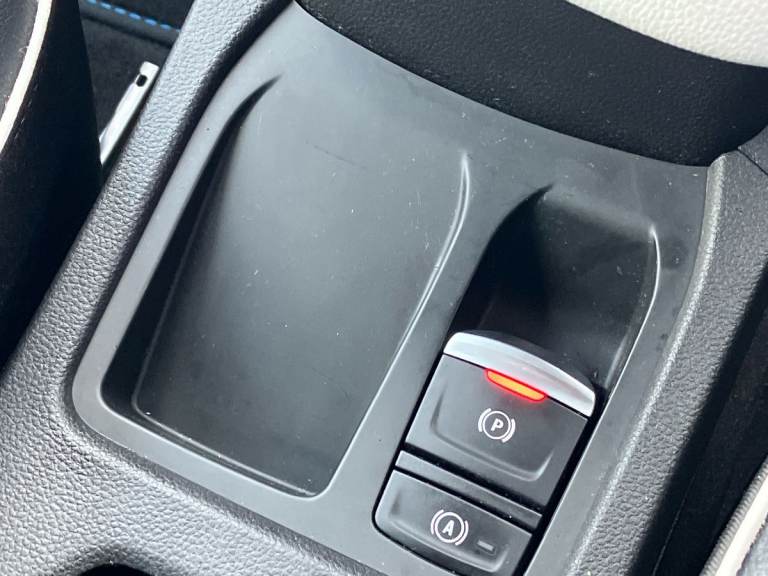 2022 Renault Clio 1.6 E-TECH Hybrid 140 SE Edition 5dr Auto Hatchback PETROL/ELECTRIC Automatic