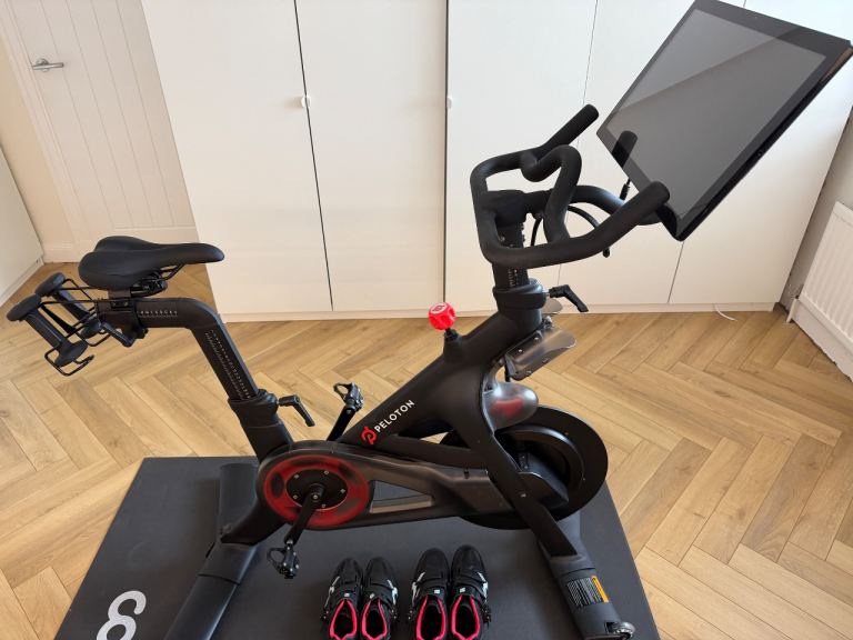 SOLD Peloton bike set in perfect condition