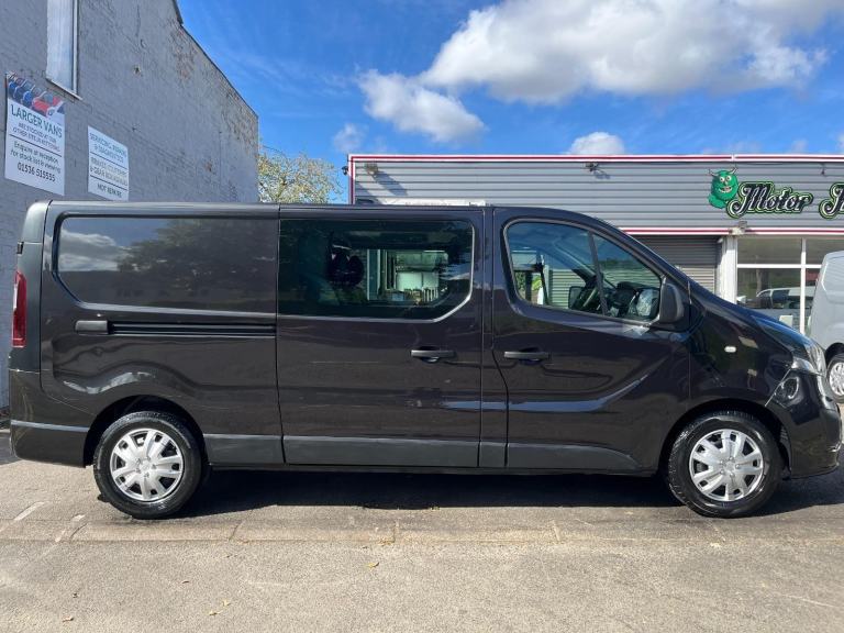 Vauxhall Vivaro 1.6 CDTi 2900 BiTurbo ecoTEC Sportive 6 Seat Crew Van 2019/19