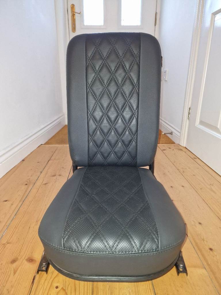 Landrover Defender Front middle seat for sale
