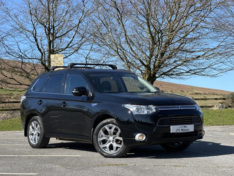 MITSUBISHI OUTLANDER 2.0 PHEV GX4h 5dr Auto, hybrid, black + Â?20 road tax 2015