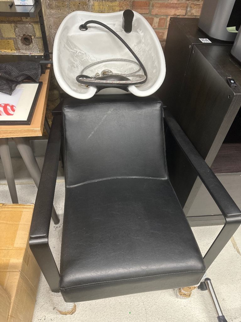 Professional Black Hair Salon Wash Basin with Chair – Excellent Condition