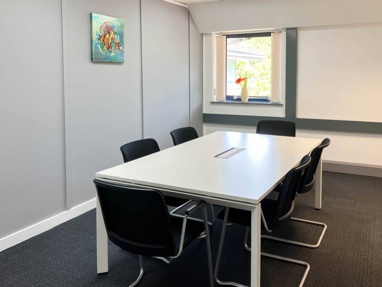 Preston - PR2 2YB \ Flexible Office Space with 4 Desks