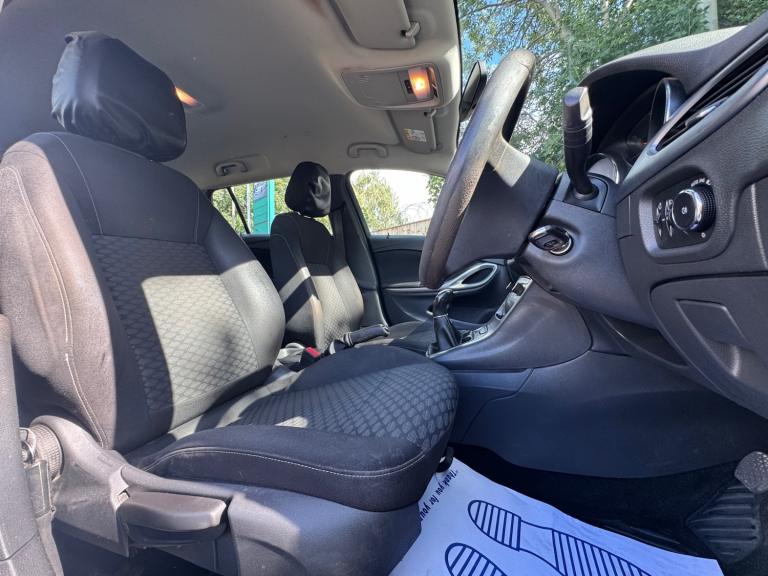 2017 Vauxhall Astra 1.6 CDTi 16V 136 Design 5dr ESTATE Diesel Manual