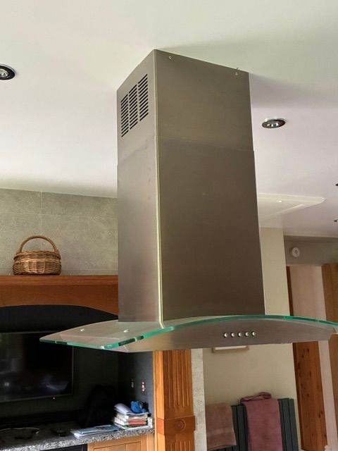 Hob hood extractor