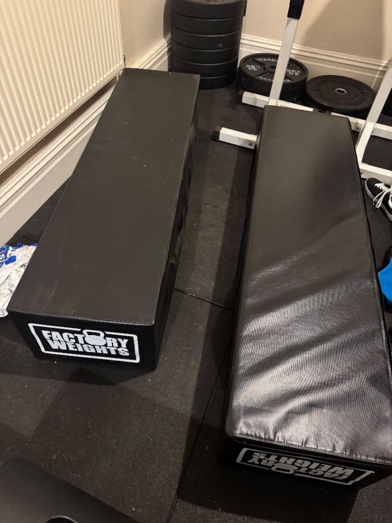 Log strongman drop pads