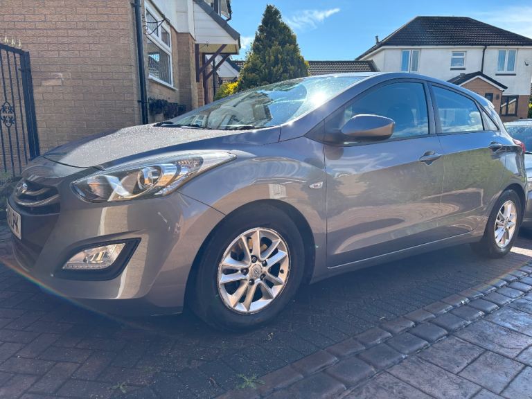 Hyundai i30 AUTO 1.6 CRDi