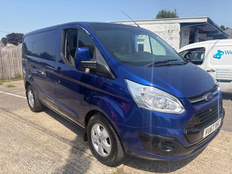 2017 Ford Transit Custom 2.0 TDCi 130ps Limited Panel Van Automatic £7995 no vat! PANEL VAN Diese...