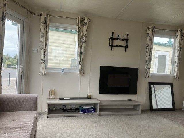 Large 2 bedroom Static Caravan For Sale with Patio Doors