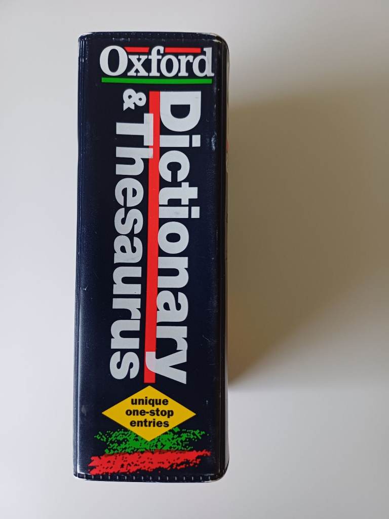 Oxford Mini Reference Dictionary and Thesaurus