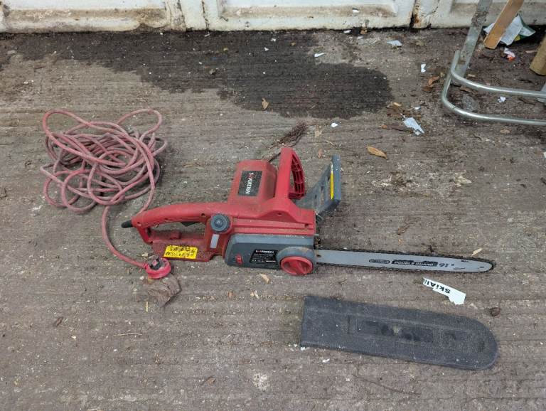 Electric chainsaw 