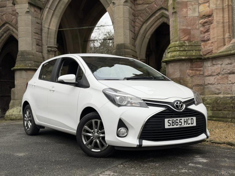 TOYOTA YARIS 1.3 Dual VVT-i Icon 2015