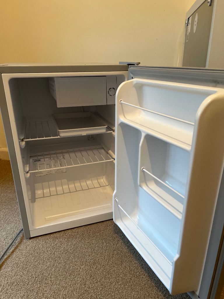Small fridge 