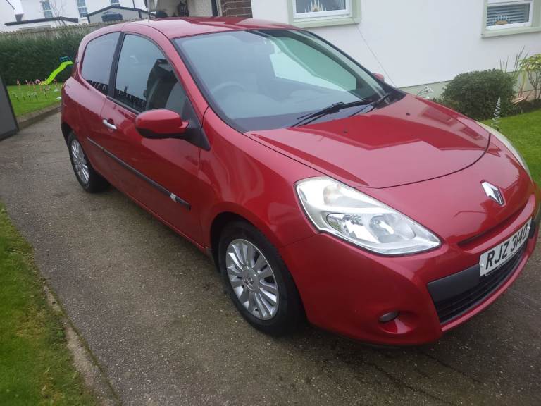 2010 CLIO 1.5 DIESEL FULL MOT 26 DECEMBER 2026 £35 TAX PER YEAR LOW MILES 