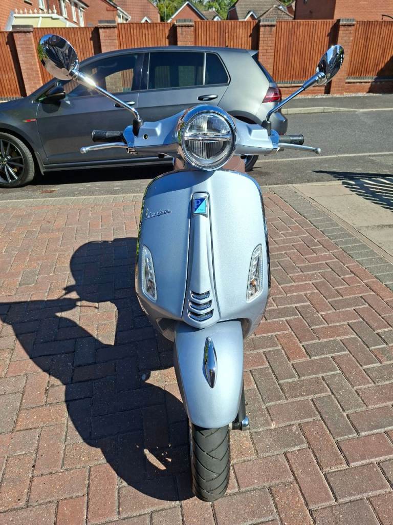 Piaggio, VESPA, 2022, 124 (cc)