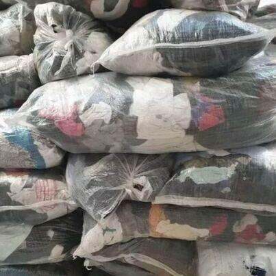 Second Hand Clothes Wholesaler Adults or Kids A or B Grade From £1 KG. Delivery Available