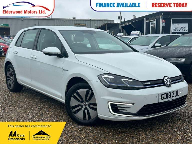 2018 Volkswagen Golf 35.8kWh e-Golf Hatchback 5dr Electric Auto (136 ps) E-GOLF STYLING PACK - P ...