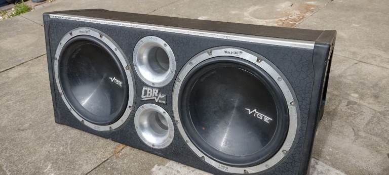 3200W Subwoofer FREE plus 2 amps