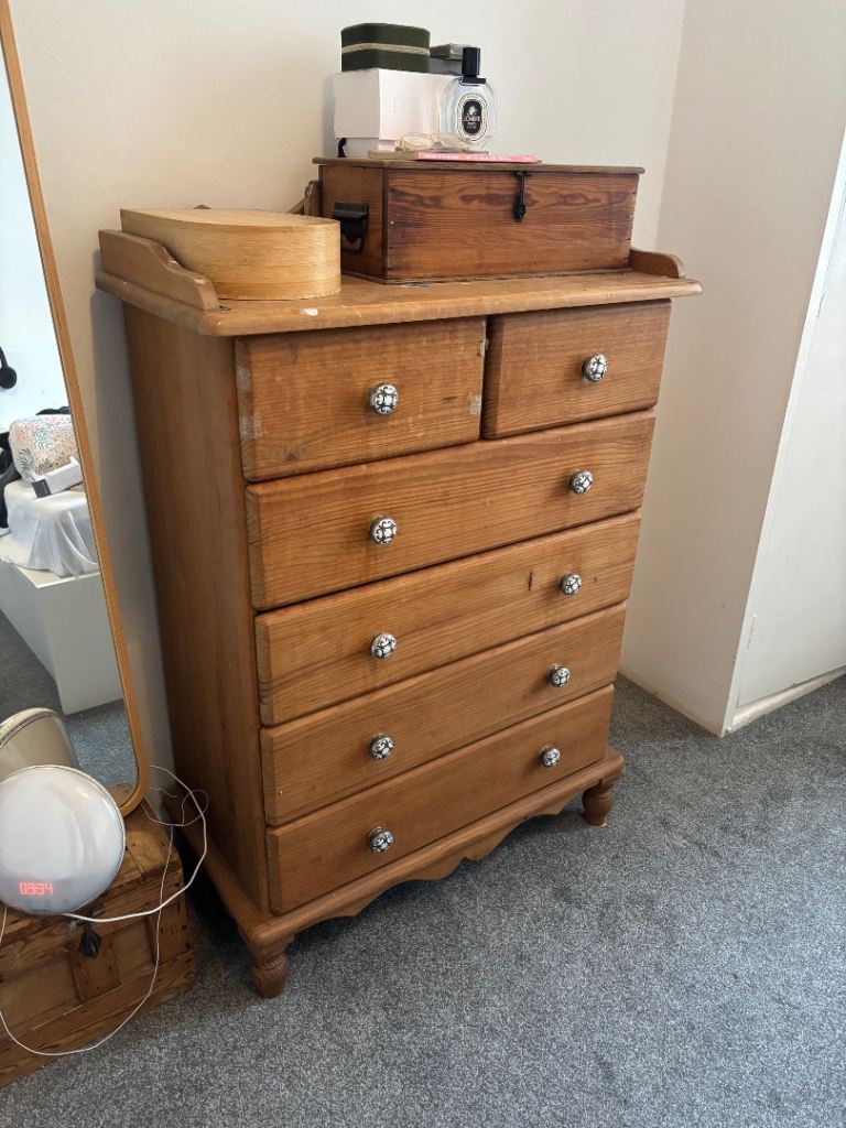 Solid Wood Clothes Dresser 