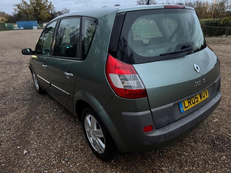 2005 Renault Megane 1.6 VVT Dynamique 5dr Auto MPV PETROL Automatic