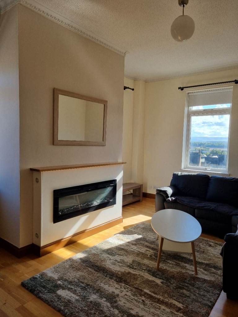 stunning 3 double bed flat Haddington 