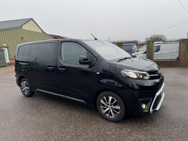 2020 Toyota ProAce 2.0D 180 Design Crew Van [TSS] Auto [8 speed] SWB IN BLACK RARE VAN PANEL VAN ...