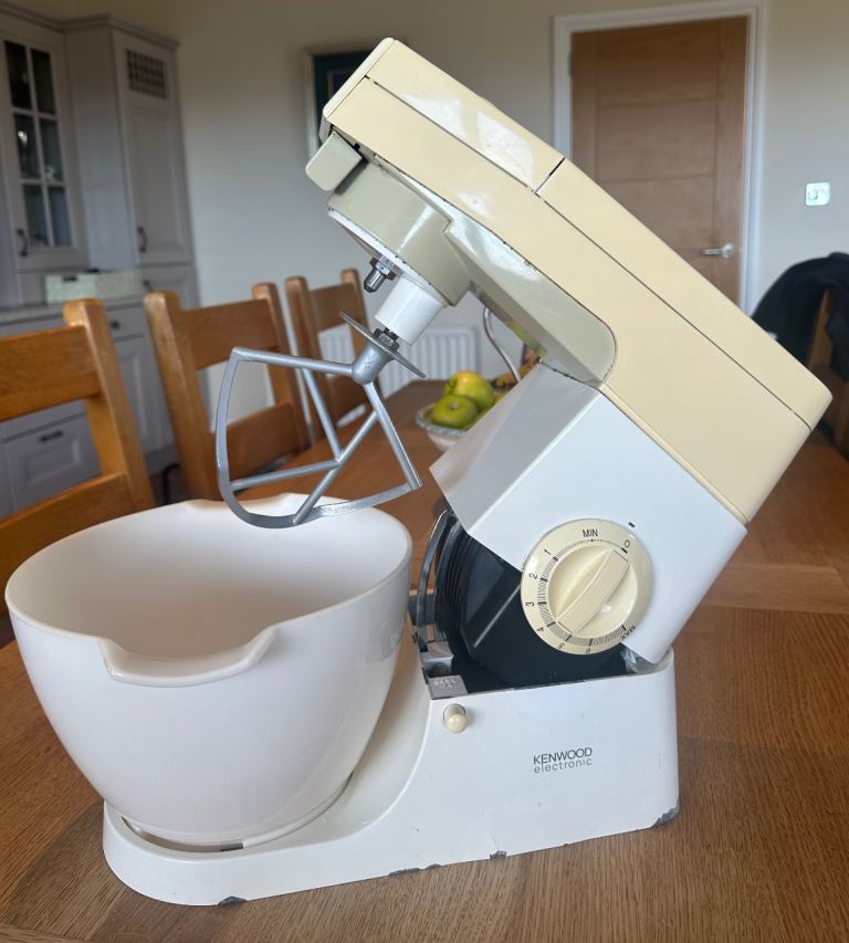 Kenwood KM200 Food Mixer