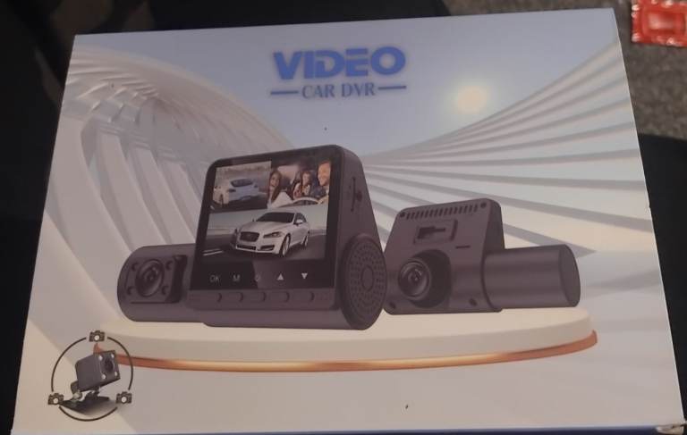 1080p Three lens dash cam.