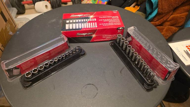 Snap-on 24pc Metric Shallow and Deep Socket Set 