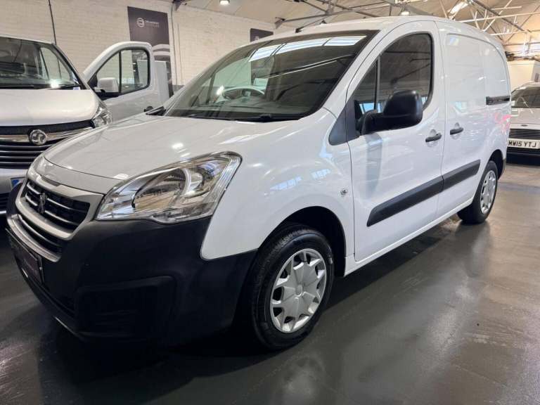 2018 Peugeot Partner 850 SE 1.6 BlueHDi 100 Van [non Start Stop] PANEL VAN DIESEL Manual