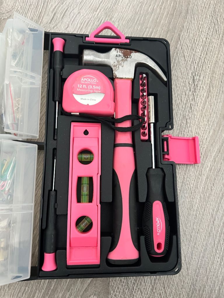 Pink tool diy kit