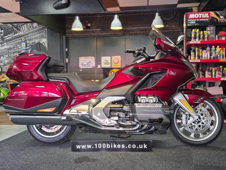 2019/69 HONDA GL1800 GOLDWING MANUAL 11,100 MILE'S 