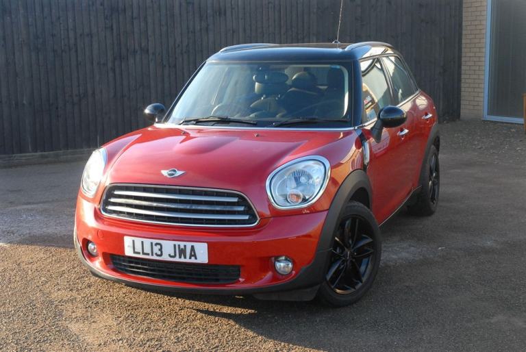 2013 MINI Countryman 2.0 Cooper D Auto Euro 5 5dr SUV Diesel Automatic
