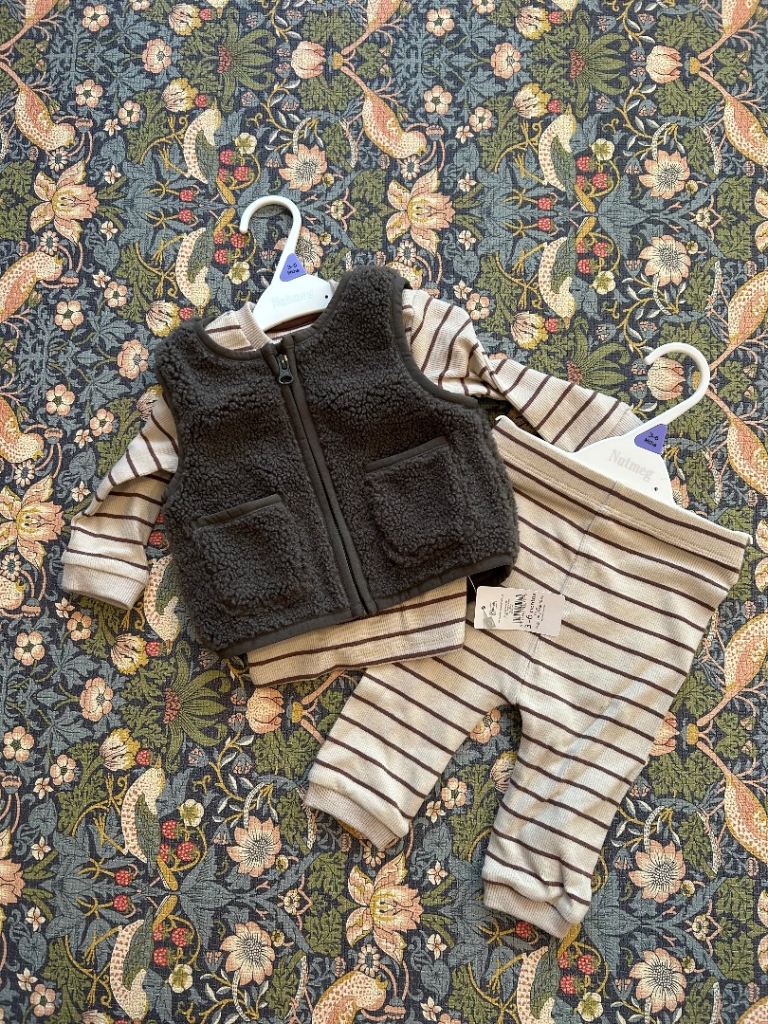 Bundle of new 3-6m clothing